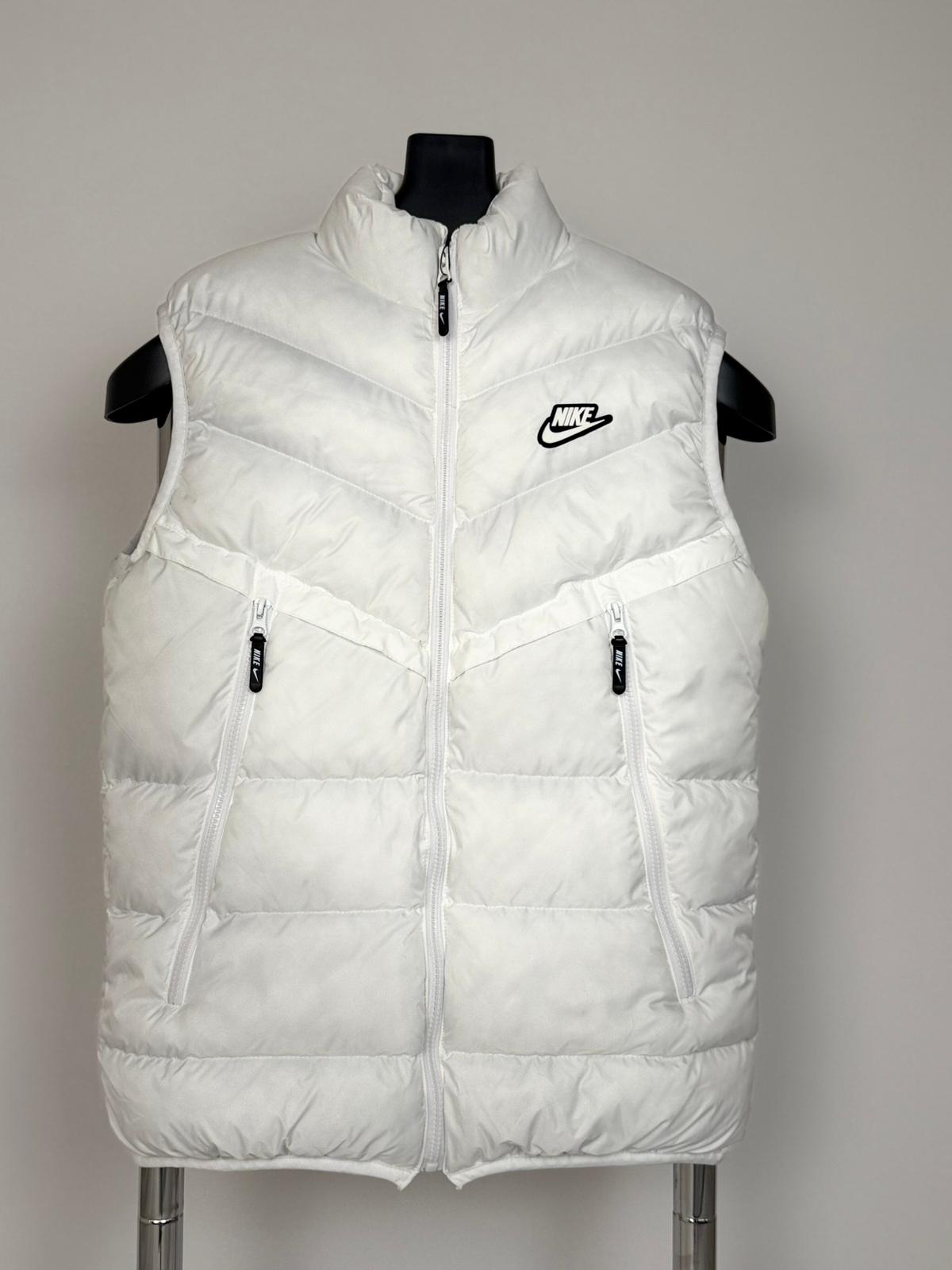 Nike Windrunner Beyaz Yelek