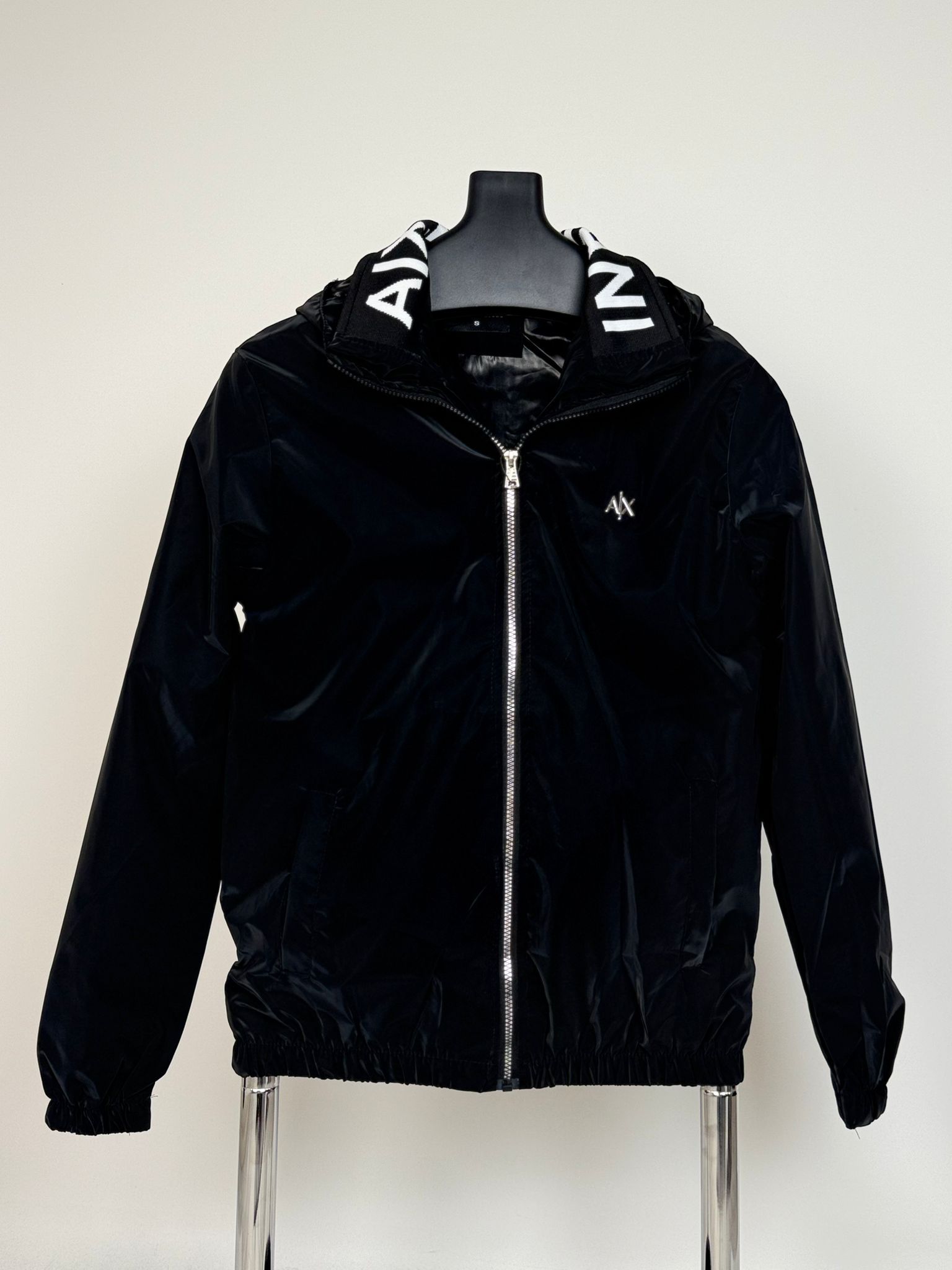 Armani Exchange Siyah Yağmurluk