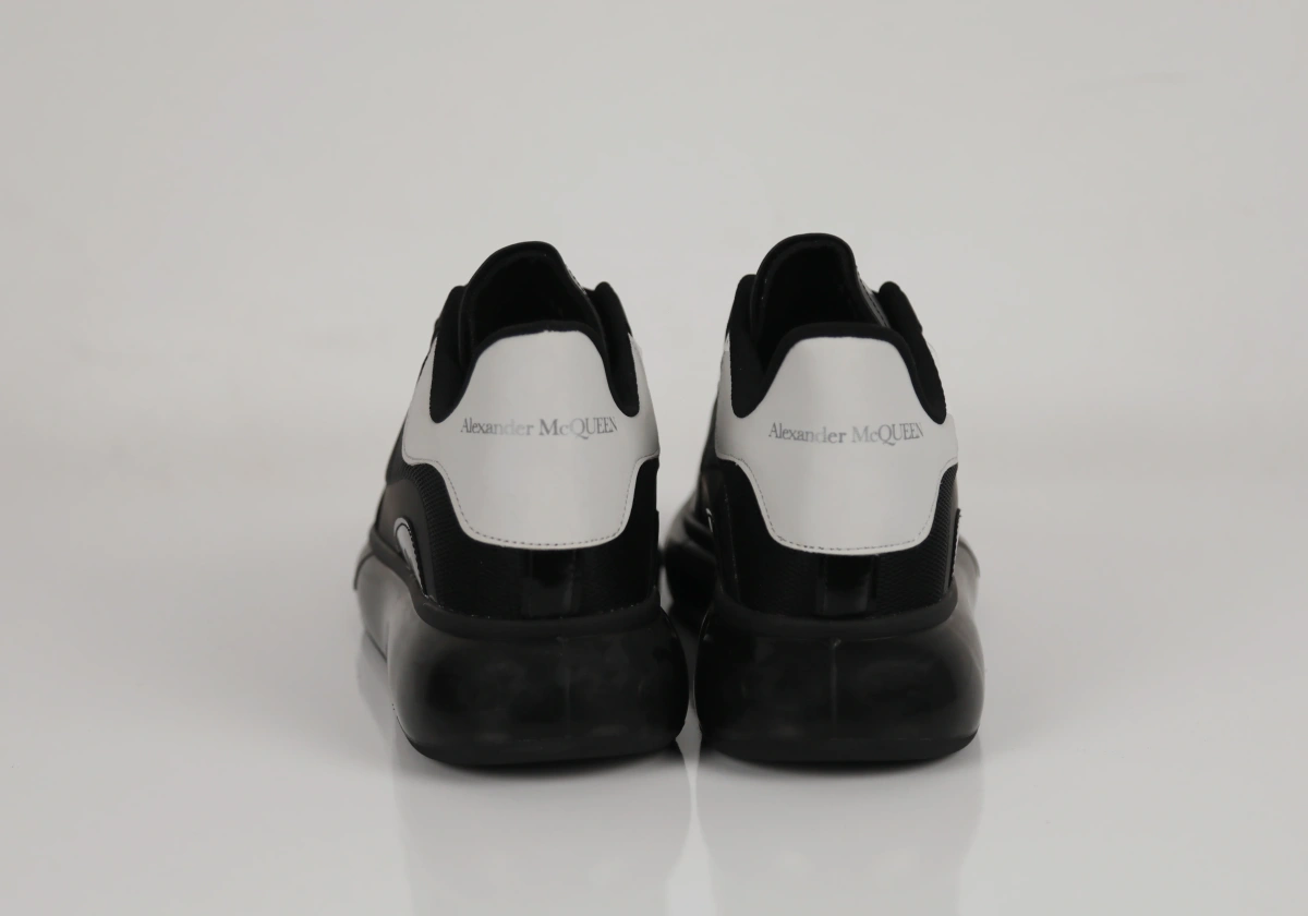 ALEXANDER MCQUEEN YENİ SEZON - Görsel 1